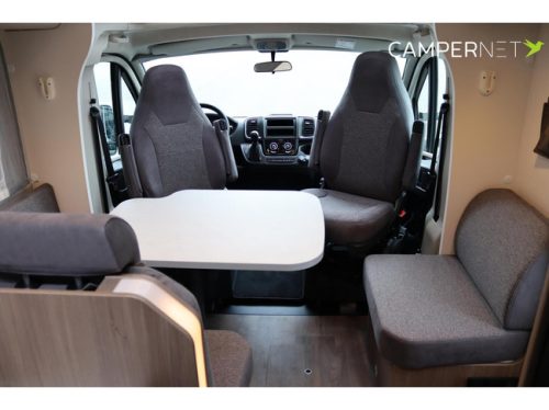 Carado T447 140hp Automatic | Pro+ Package | Pop-up bed | Single beds | Separate shower | Awning | New from stock available | photo: 9
