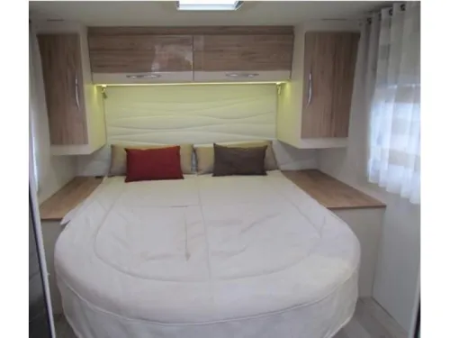 Pilote G 650 C Queensbed, Pop-top roof photo: 2