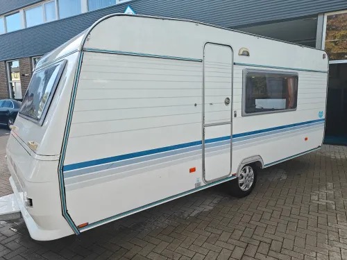 ADRIA ALTEA 502 DK met stapelbed!