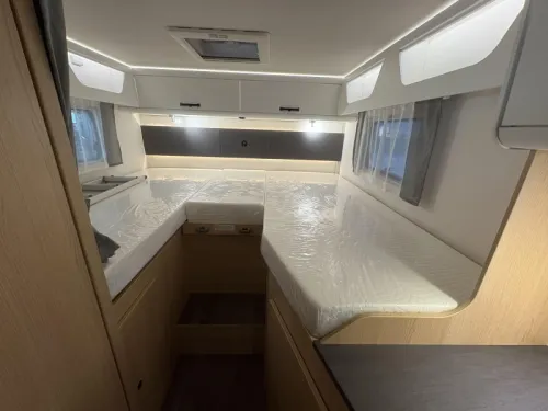 Sunlight T 67 S without drop-down bed photo: 15