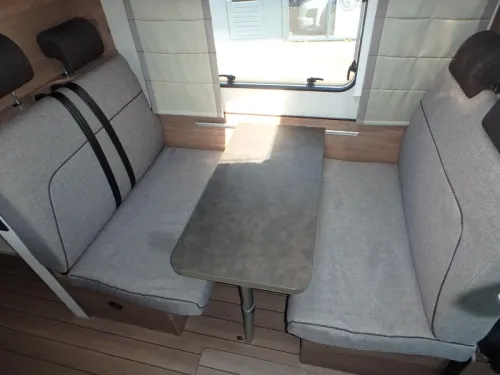 Knaus L!VE Traveller 600 DKG 650DG photo : 11