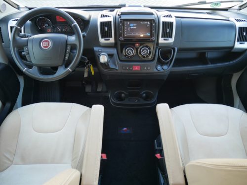 B&uuml;rstner Ixeo IT 726 G, Automatic, Single beds, Pop-top roof, XXL Garage photo: 3