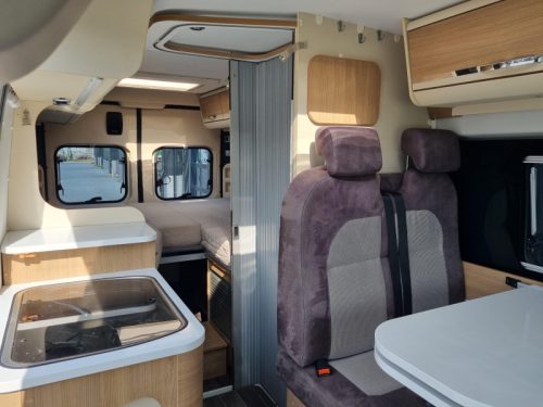 Adria Twin 600 SLT L&auml;ngsbetten Euro 6  Foto: 18