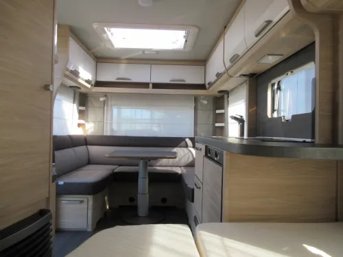 Knaus Sudwind 60 Years 450 FU VERY NEAT, FIXED AWNING photo: 3