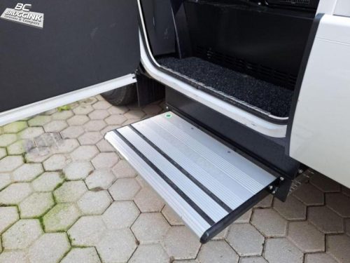 Hymer B-MC I 600 SINGLE BEDS + PULL-DOWN BED photo: 16