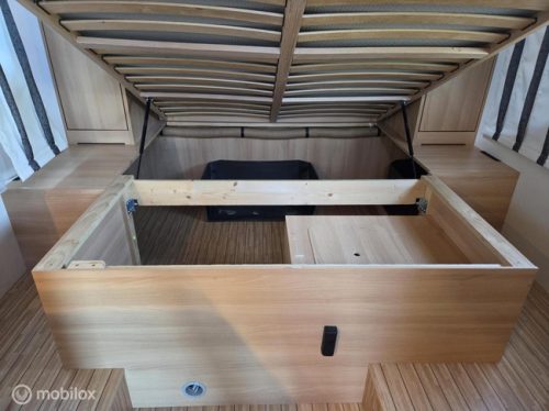 Dethleffs TREND T 6857 &acirc;Automaat-131PK-Queensbed-Euro-5&acirc; foto: 22