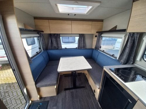 Weinsberg CaraLife 450 FU photo: 4