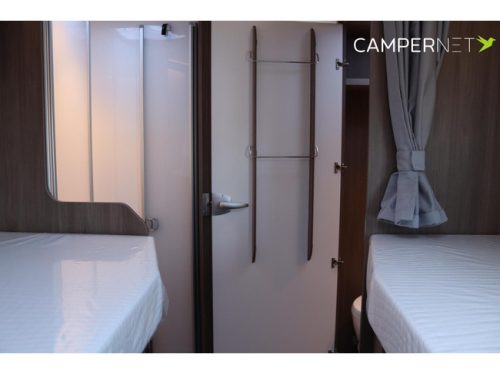 Carado T447 Edition 26 165hp Automatic | Single beds | Awning | Pop-top roof | Separate shower | Bike rack | 12'' Ford multimedia system photo: 20