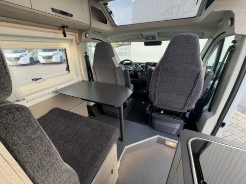 Bravia Mobil SWAN 636 Modelljahr 2027 Foto: 7