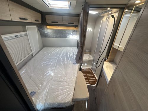 Weinsberg CaraCompact Pepper 600 MF 2027 Fransbed Model!  foto: 8
