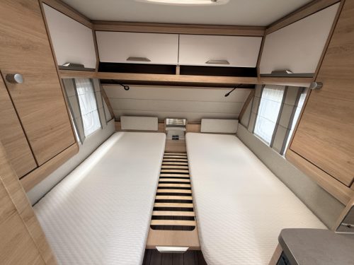 Knaus Sudwind 60 Years 460 EU Single beds MoverAwning photo: 10