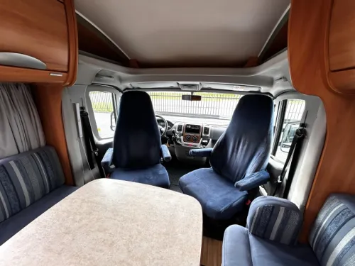 Hymer Tramp 664 SL Transverse bed/XXL garage/2007 photo: 12