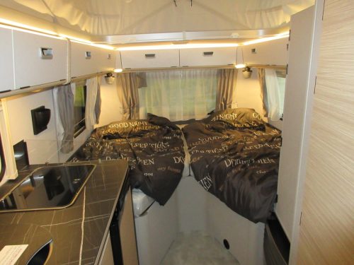 Eriba Touring Silver Edition 542 210 Breit/Einzelbetten!! Foto: 2