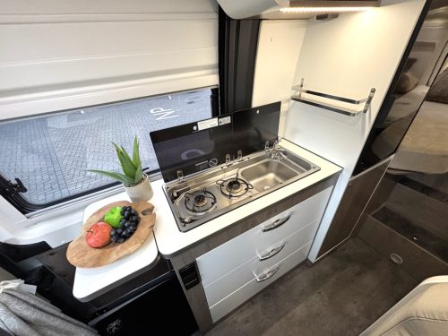Adria Mooveo 63 EB BO&Icirc;TE AUTOMATIQUE 9 VITESSES LITS JUMEAUX CLIMATISATION DE TOIT EURO6 photo: 7
