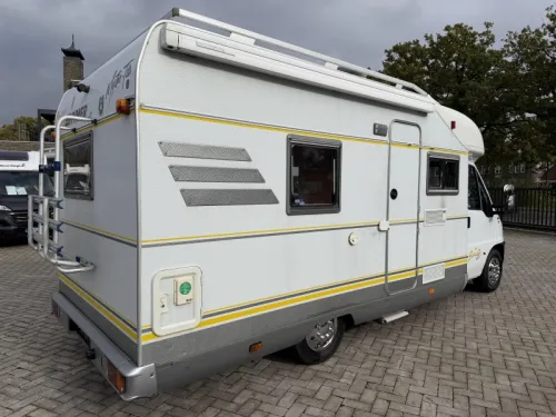 Hymer Swing Hymer Swing Lit fixe 1998 photo : 2
