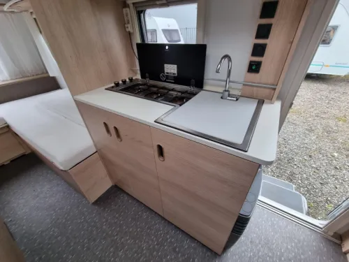 Adria Aviva 492 LU Mover & Unico awning  photo: 10