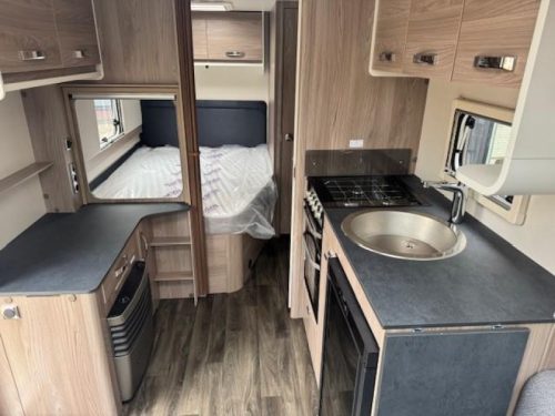 Sprite Mondial 470 SE French bed photo: 10