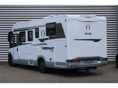 Elnagh Magnum 582 140HP Queensbed Roof Air Conditioner photo: 3