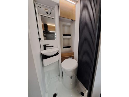 Adria Twin 600 SLB First Edition - Automatic photo: 10