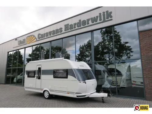 Hobby Excellent 495 UFE MOVER+CASSETTE AWNING