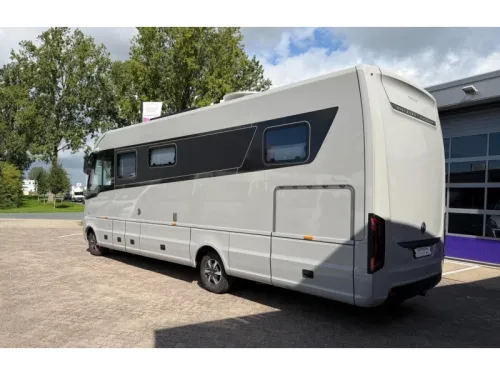 Niesmann+Bischoff Flair 880 LE Foto: 2