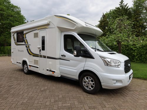 Benimar Tessoro 495 QUEEN BED + PULL-DOWN BED