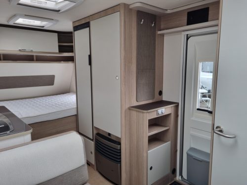 B&uuml;rstner Premio 395 TS Kassettenmarkise-Vorzelt  Foto: 19