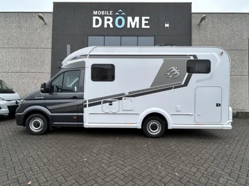 Knaus Van TI Man 650 MEG con sistema de nivelaci&oacute;n foto: 2
