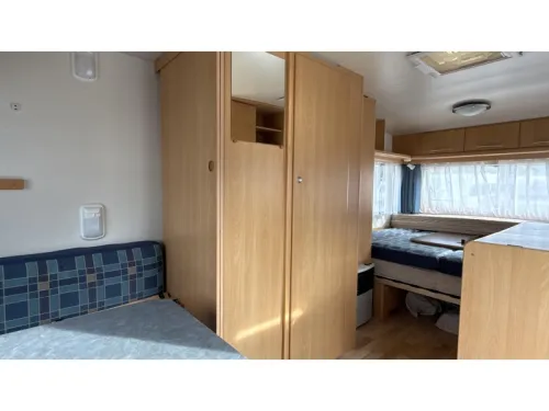 Adria Altea 461 DB 2x Sitzbereich Etagenbett Toilette Foto: 4
