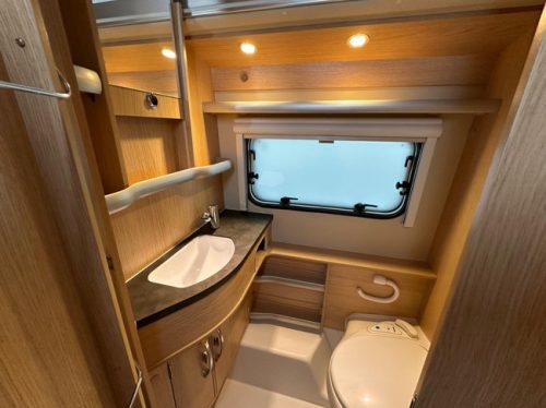 Eriba Touring Triton 430 60 Years Edition photo : 18