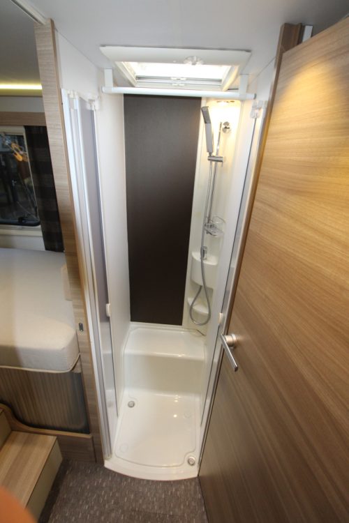 Adria Martix Axess M670 SL photo: 9