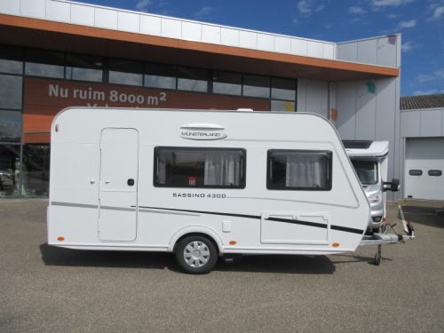 LMC Sassino 430 D VERY TIDY WITH AWNING photo: 1