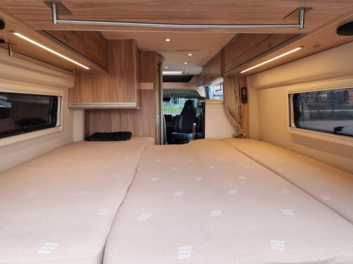 Hymer Yellowstone 640 Automaat 180 PK Foto: 15