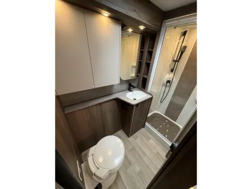 Kabe Imperial 740 TDL Modell 2026 - E5 Aufteilung  Foto: 12