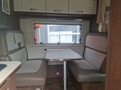Forster A699 HB ger&auml;umiges 6-Personen-Familien-Wohnmobil Foto: 7
