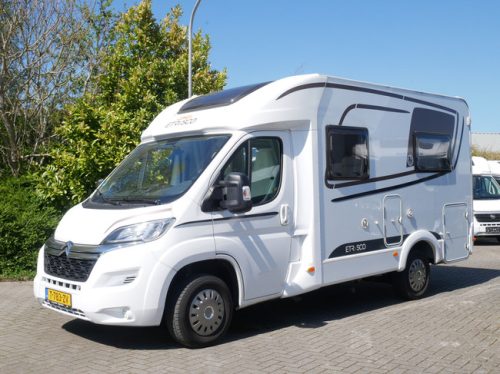 Etrusco (Laika) T5900 FB, Compact 6 Meter, French bed photo: 2