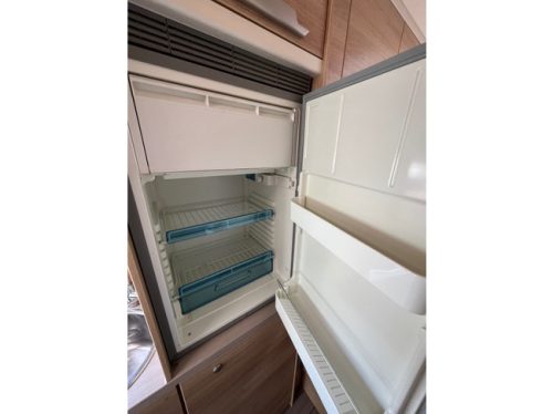 Knaus Boxstar Freeway 640 Automatic Off-Grid Single beds photo: 20