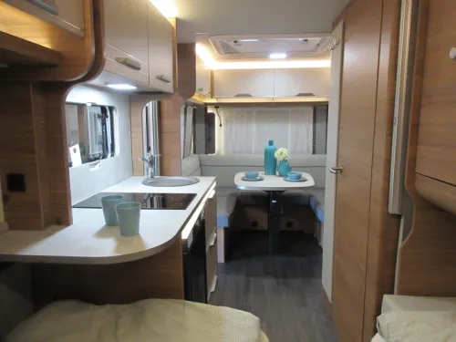 Knaus Sport E-Power Selection 500 EU CON AIRE ACONDICIONADO, MOVER, Toldo foto: 3
