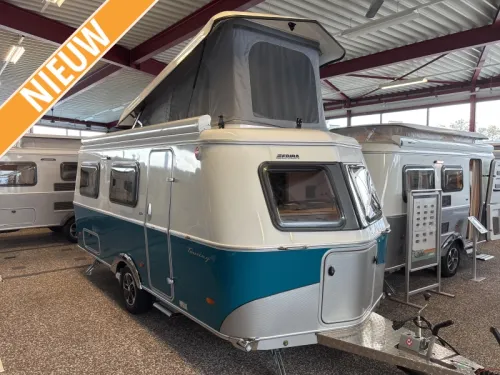 Eriba Touring 620 Harbour Blue Pop-top roof