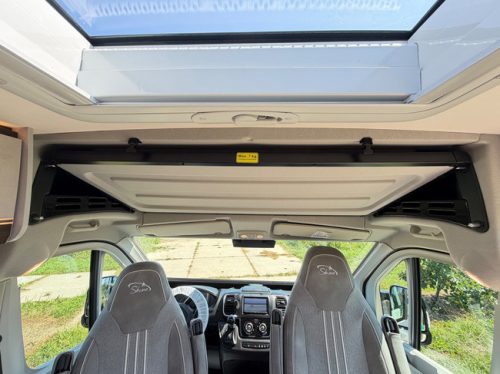 P&ouml;ssl Summit Shine 600 L AUTOMATIC/ACC/TOW HITCH/2 BATTERIES/GAS DUO/ELEC PARKING BRAKE/ALL SEASONS photo: 20
