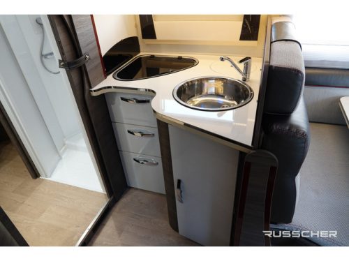 McLouis Nevis 150Hp | French bed | Roof air conditioning | Air suspension | Solar panel photo: 9