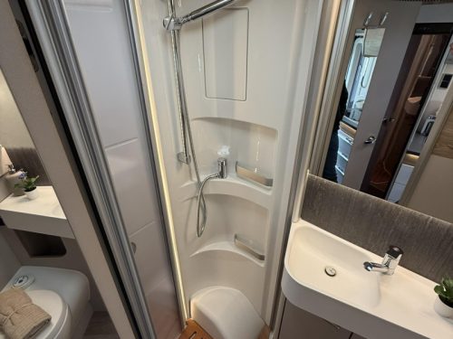 Hymer Exsis 580 T  photo: 22