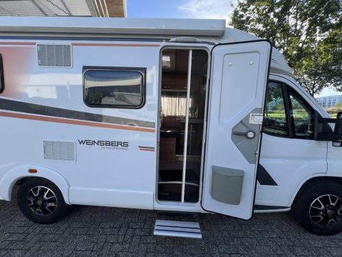 Weinsberg CaraCompact 600 MEG ENKELE BEDDEN BEARLOCK MAXFANN Foto: 3