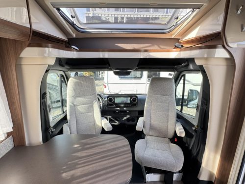 Hymer ML-T 580 - Hydraulische St&uuml;tzen - Foto: 5