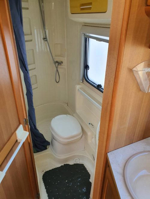 Ci Corfu Fiat 2.8 IDTD camper, zonnepanelen, 4 slaapplaatsen foto: 18