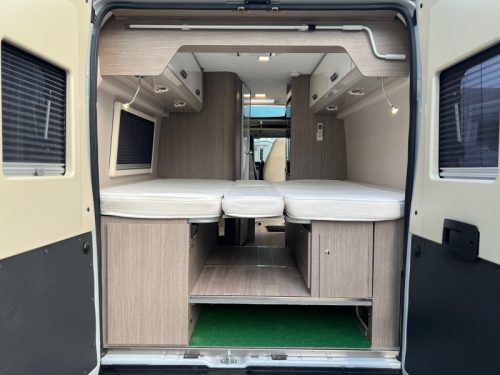 Chausson V697 VIP Dachklimaanlage, Busbiker, Markise Foto: 7