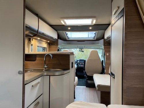 Knaus Live TI 650 MF French bed | Automatic  photo: 14