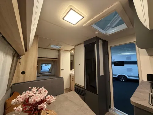 Hobby De Luxe 400 SFE SPECIAL PRICE! photo: 4