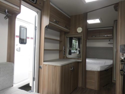 Sprite Cruzer 480 SR Rangierhilfe und Kassettenmarkise!  Foto: 7