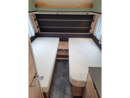 Dethleffs Camper 460 EL Foto: 12